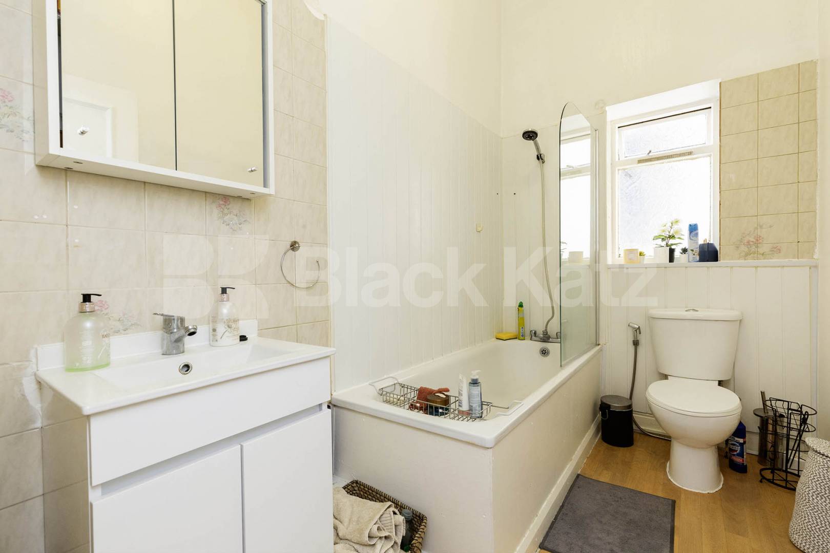 Modern Apartment Sutherland Avenue, Maida Vale